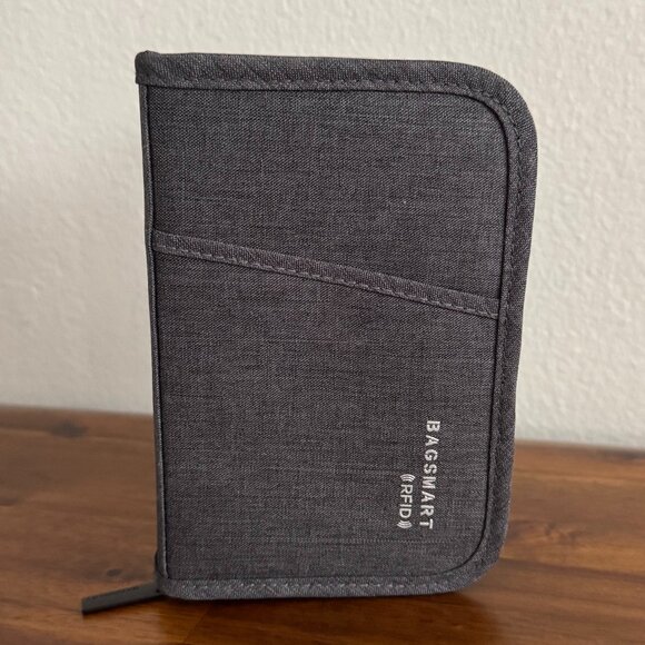 Bagsmart - RFID Blocking Passport Wallet in Black - Picture 1 of 5